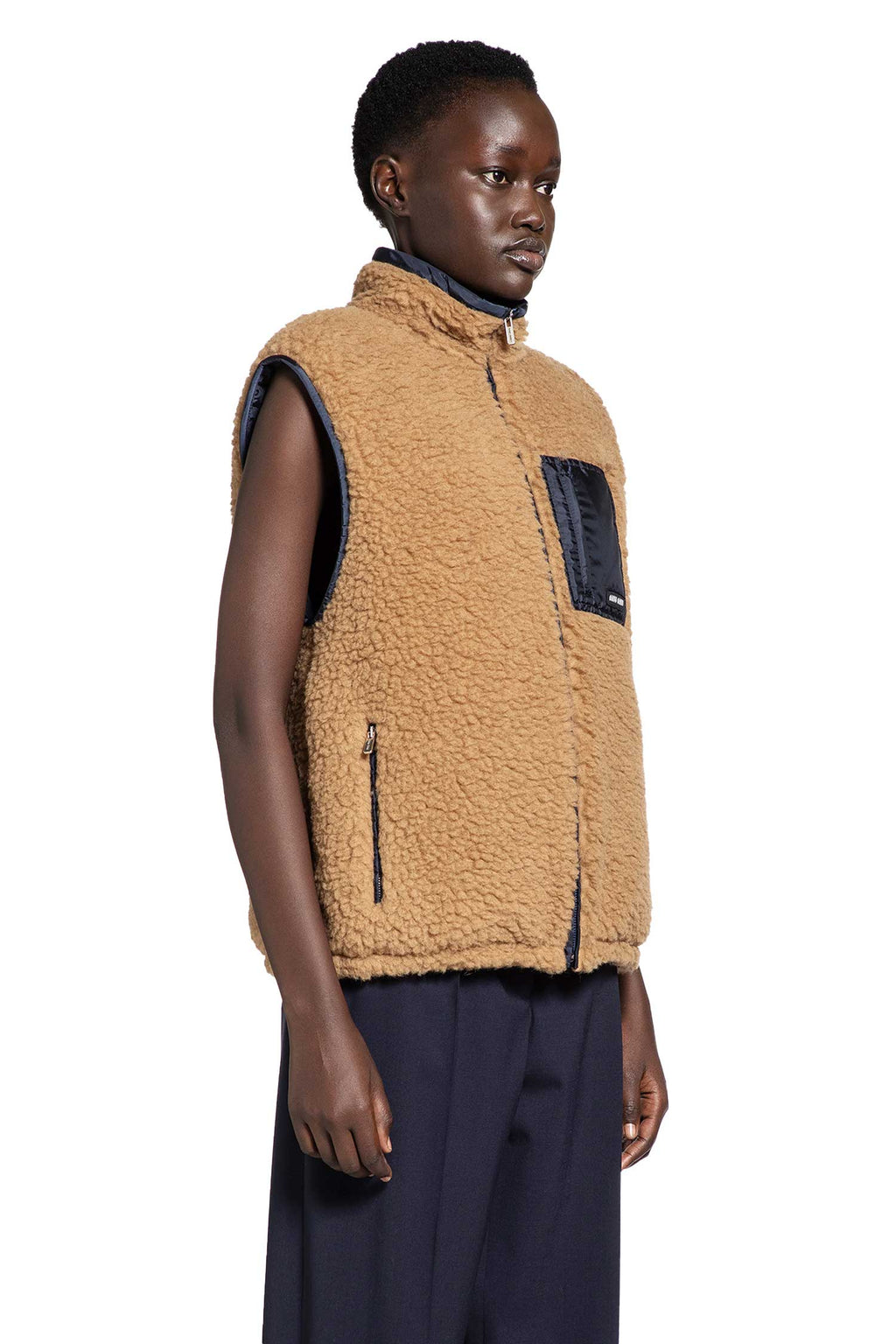 Оригінальна Technical Pongé Teddy Down Vest Miu miu – детальний вид