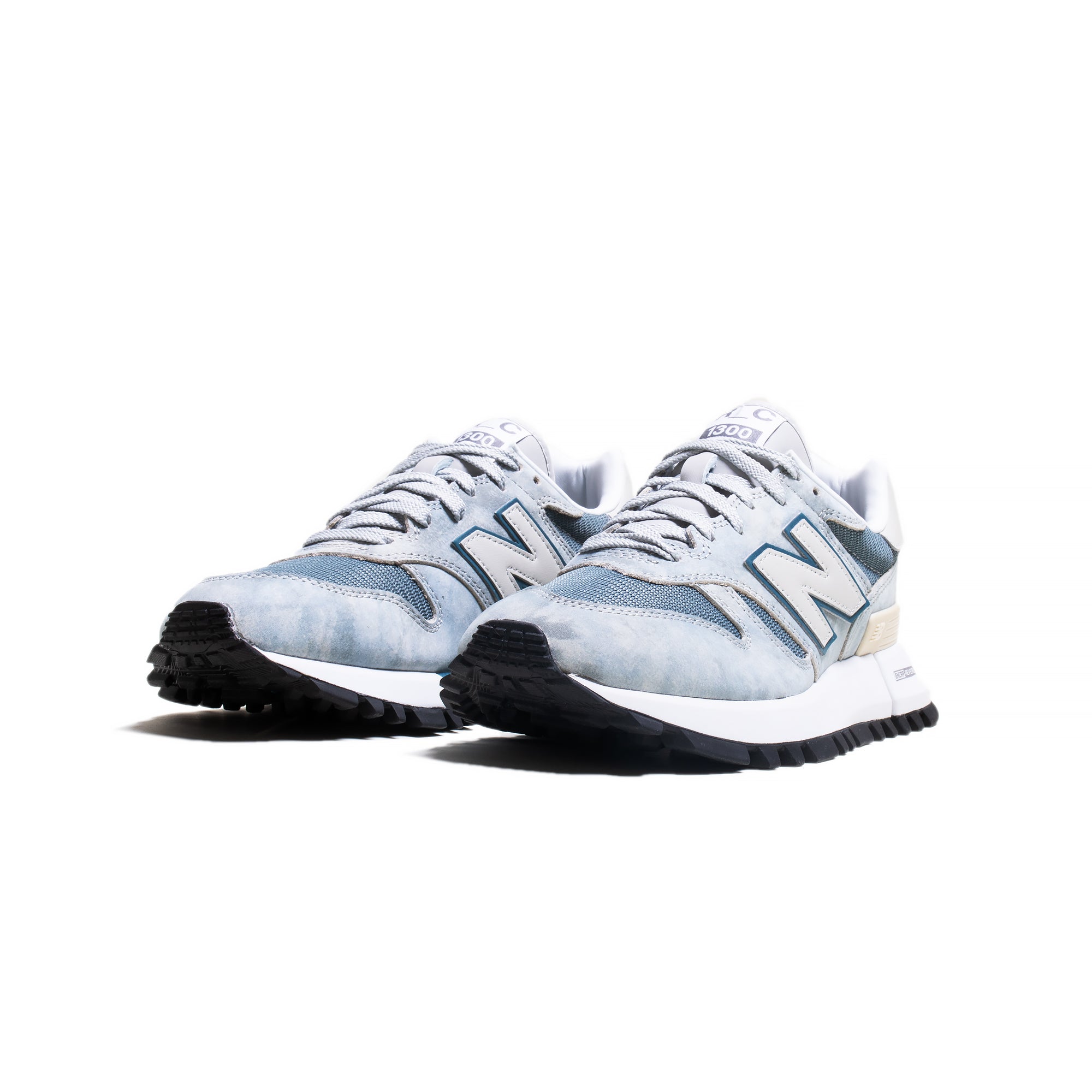Оригінальна Mens 1300 Tokyo Design Studio Shoes New balance – вид ззаду