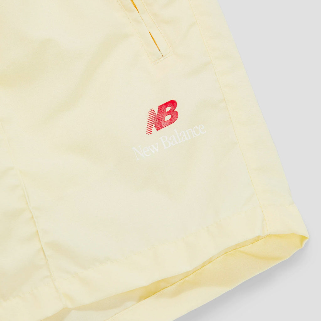 Mens Made In Usa Pintuck Shorts New balance оригінал – Купити в Україні – вид ззаду