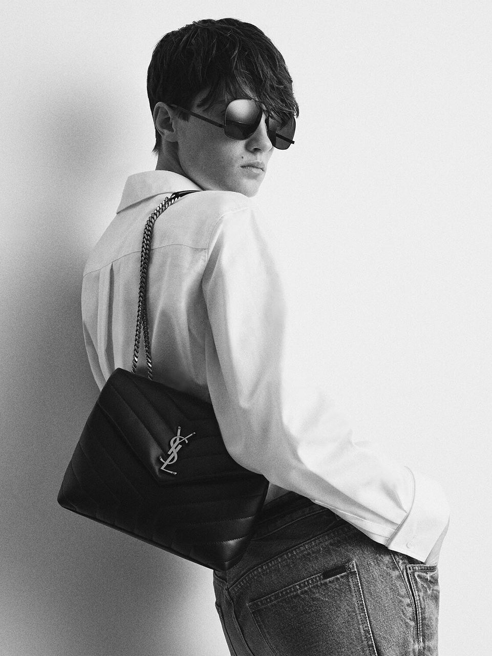 Loulou S Shoulder Bag Saint laurent – Гарантія оригінальності – боковий вид