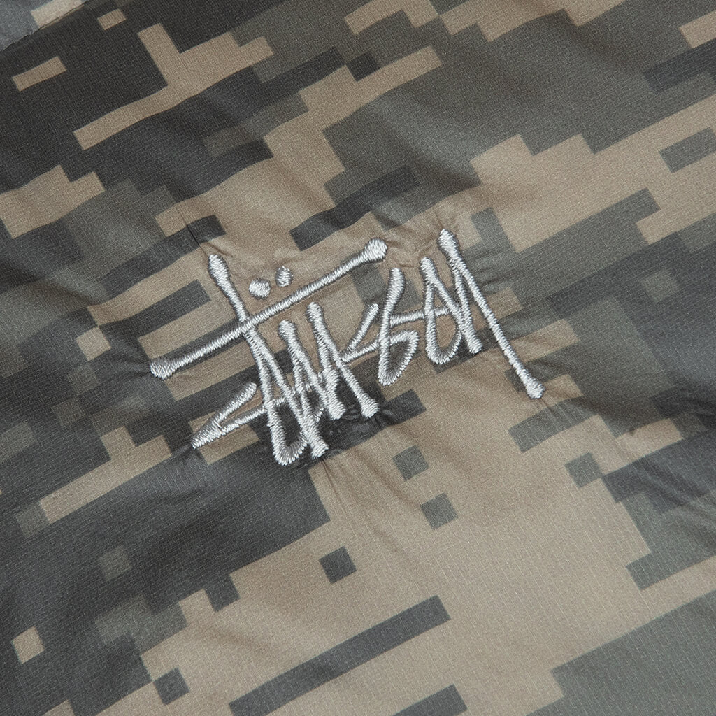 Оригінальна Micro Ripstop Down Mock Stussy – детальний вид