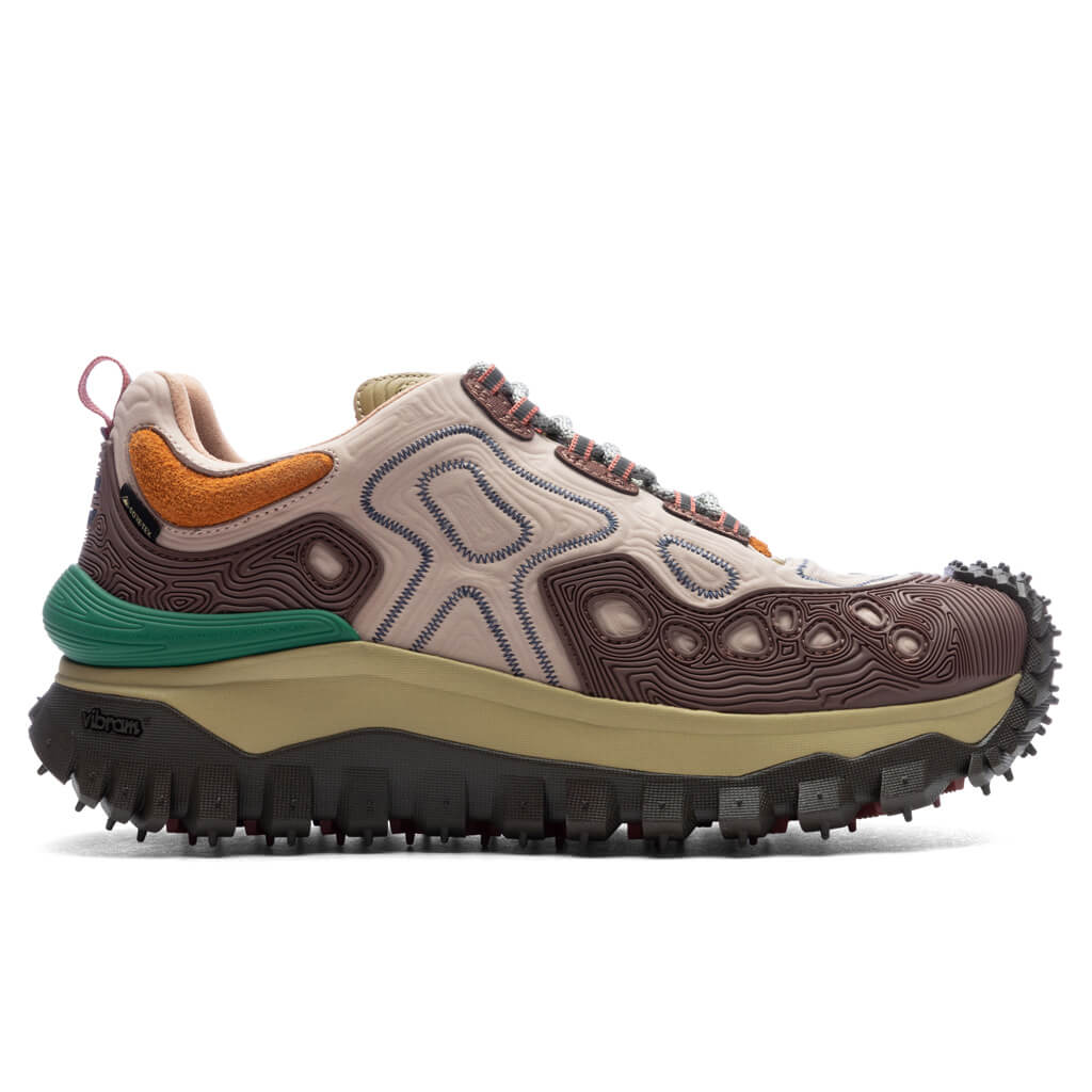 X Salehe Bembury Trailgrip Grain Sneakers Medium Pink Moncler оригінал – Купити в Україні – боковий вид