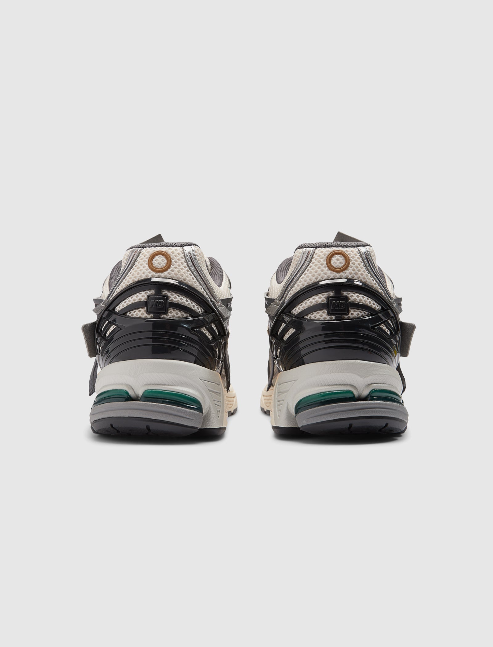 Оригінальна 1906a Silver Metallic New balance – збільшений вид