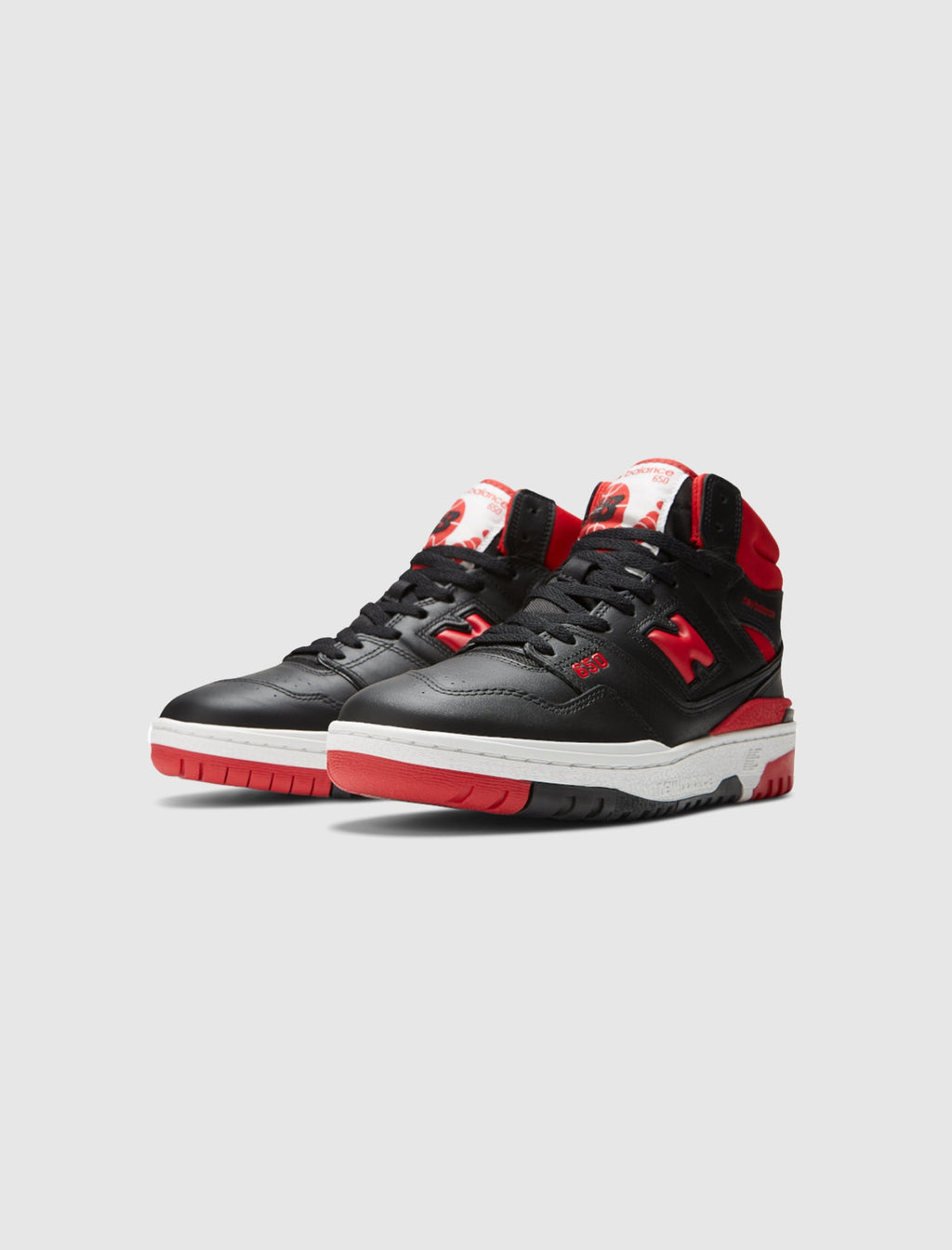 Оригінальна 650 Bred New balance – вид ззаду