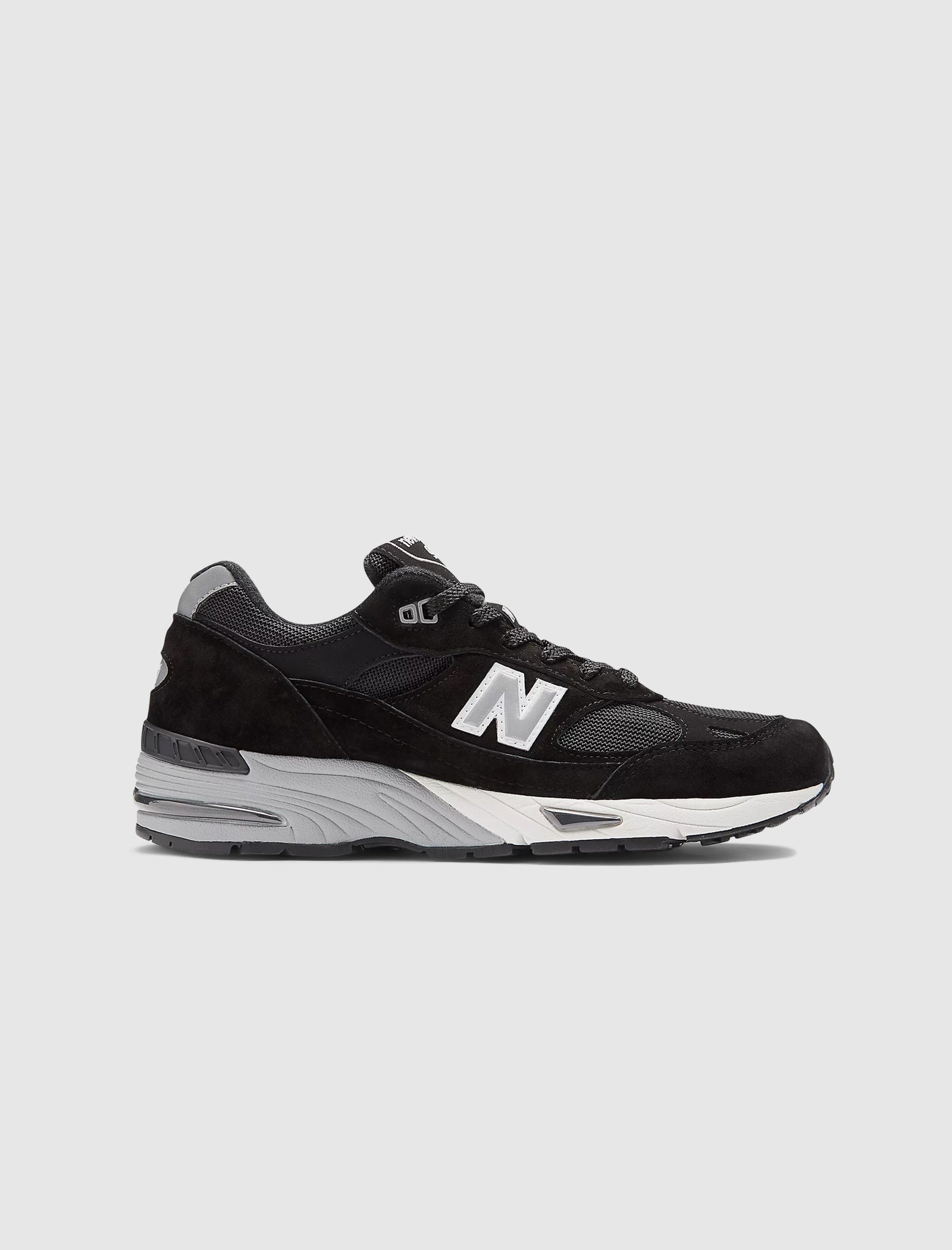 Made In Uk 991 V1 Finale Black New balance оригінал – Купити в Україні – боковий вид
