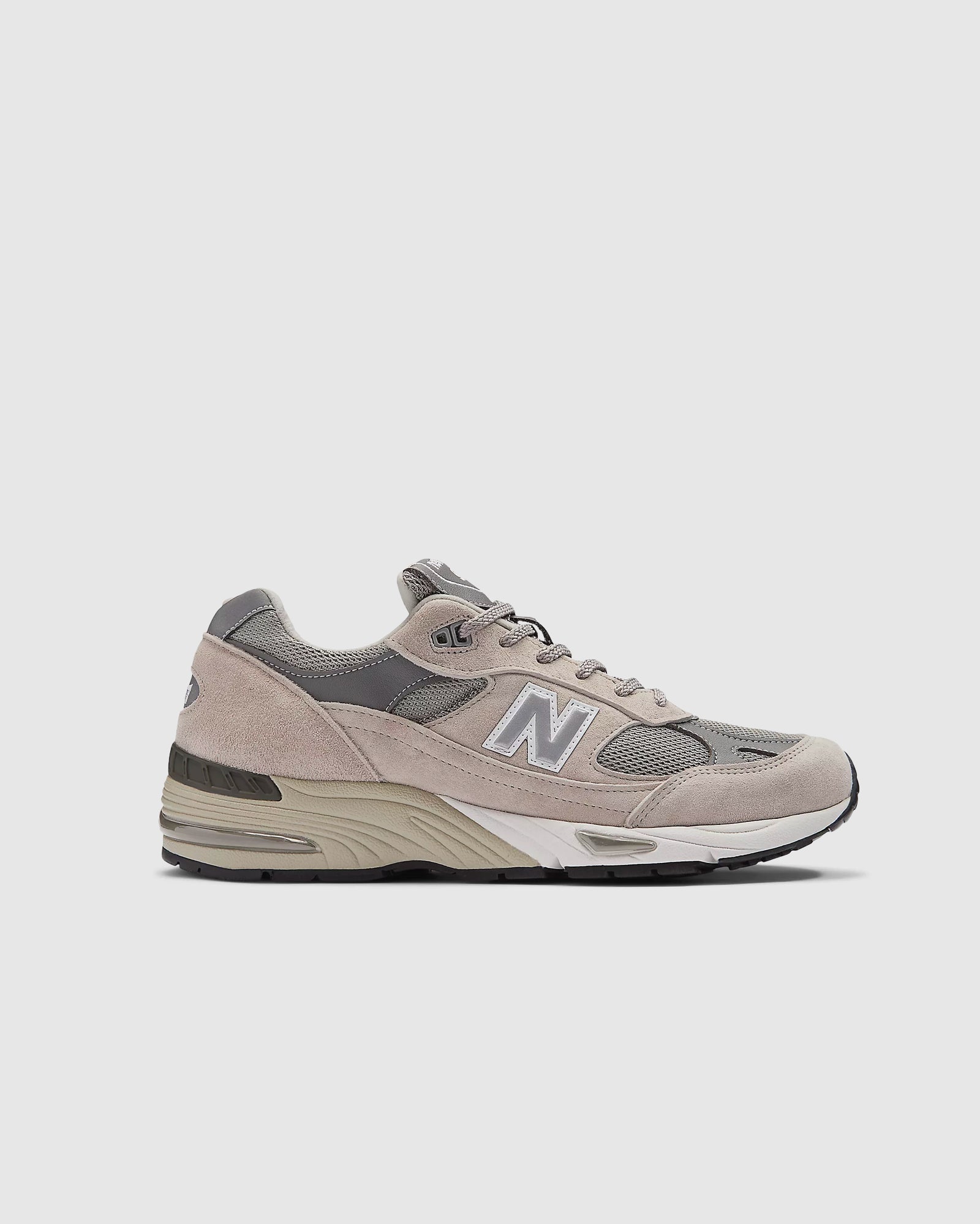 Оригінальна Made In Uk 991v1 Grey New balance – боковий вид
