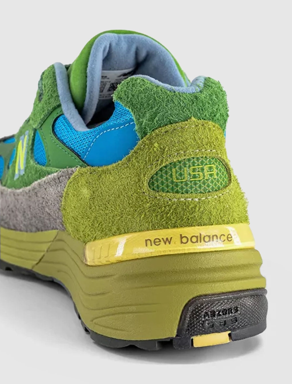 Оригінальна Salehe Bembury Made In Usa 992 New balance – вид ззаду