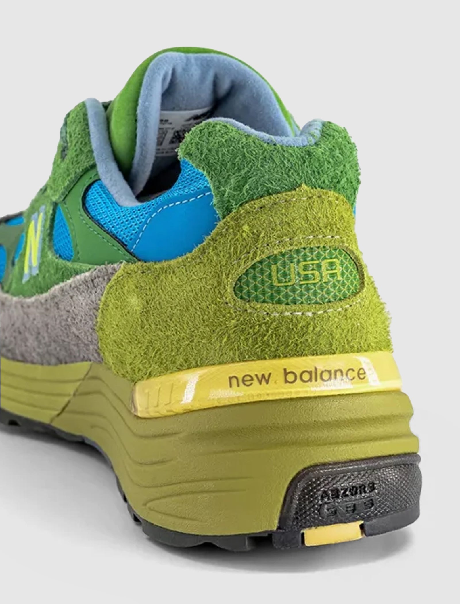 Оригінальна Salehe Bembury Made In Usa 992 New balance – вид ззаду