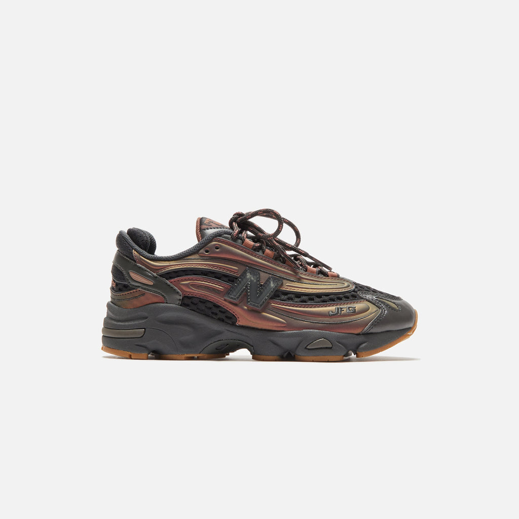 Оригінальна X Joe Fresh Goods 1000 Black New balance – боковий вид