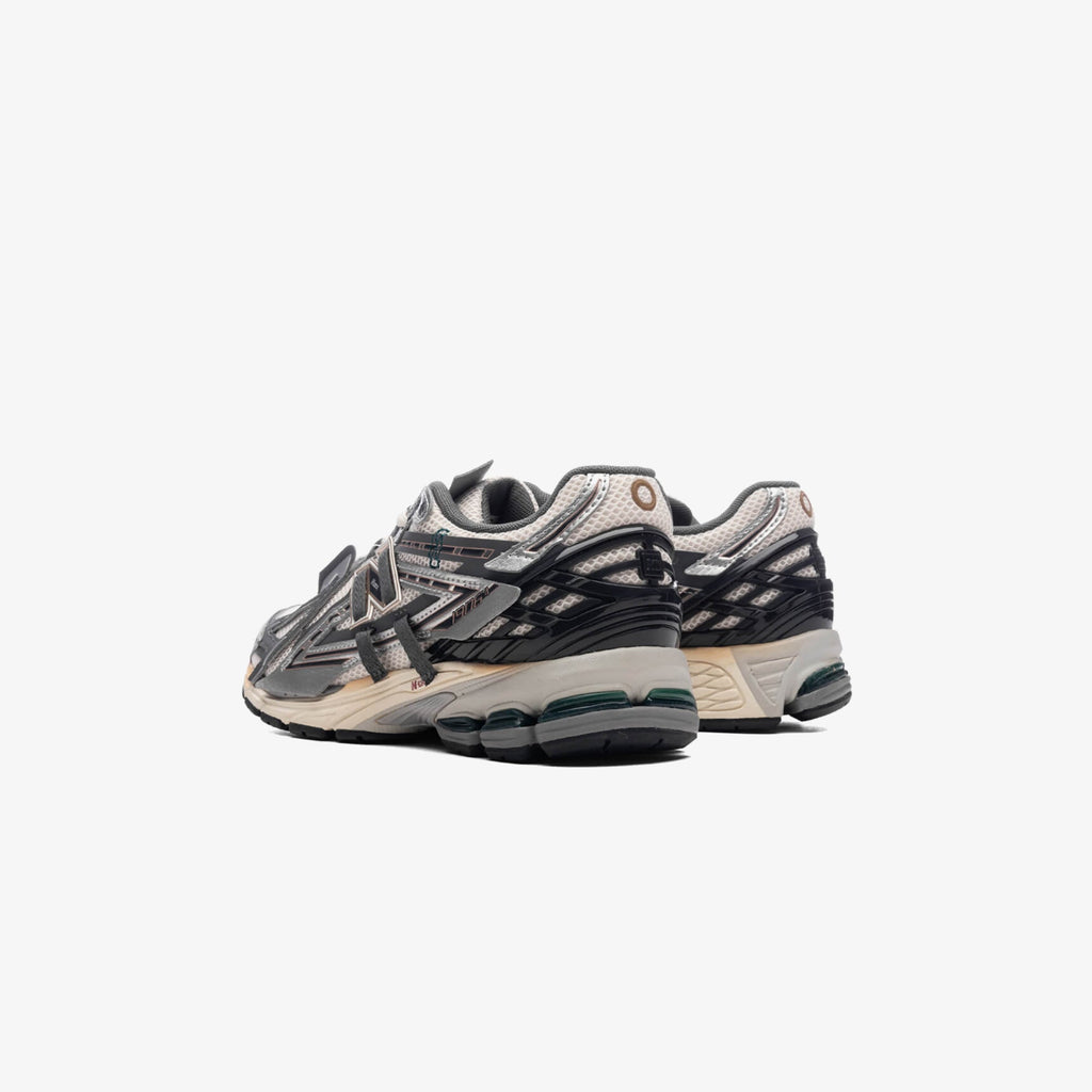 Оригінальна 1906a Silver Metallic New balance – збільшений вид