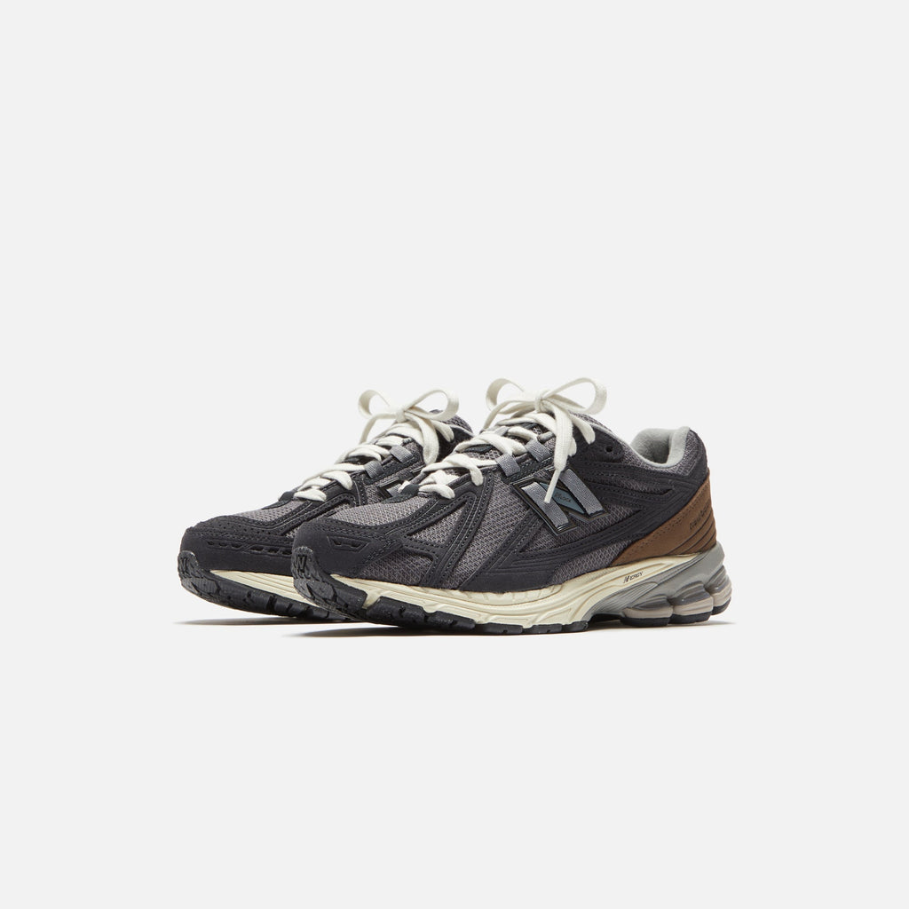 New balance Footwear оригінал | Швидка доставка Україна – вид ззаду