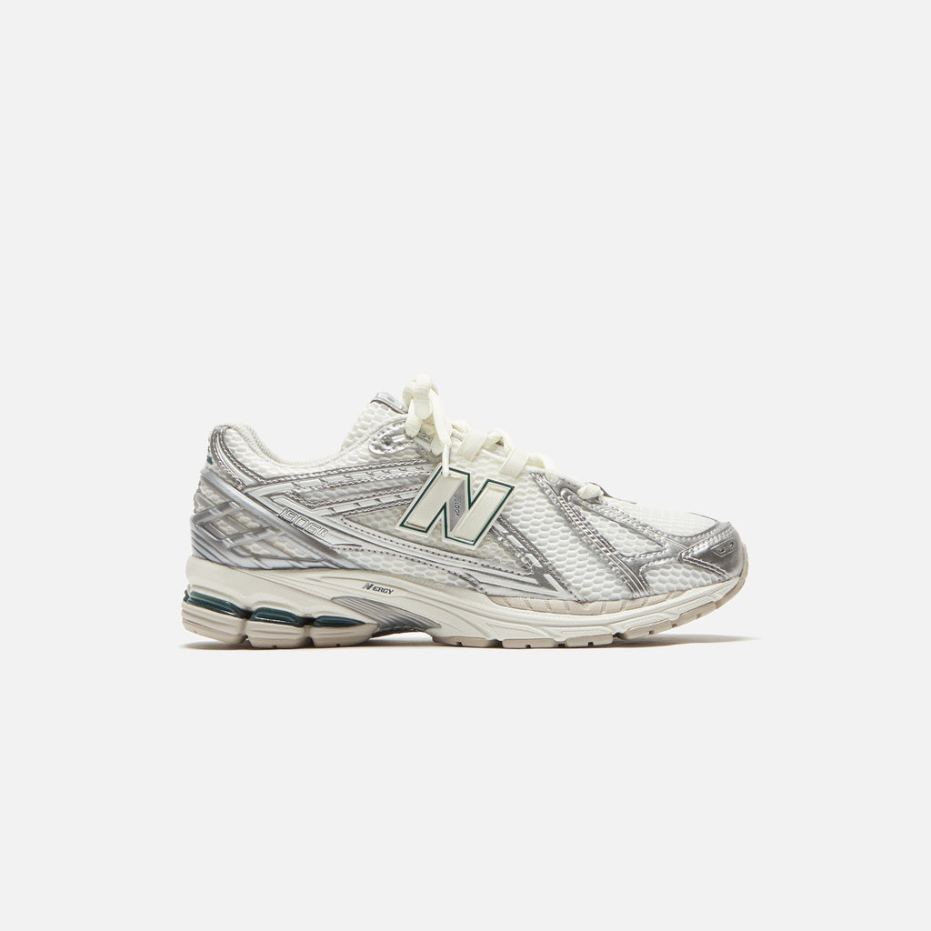 1906r Silver Metallic New balance – Гарантія оригінальності – боковий вид