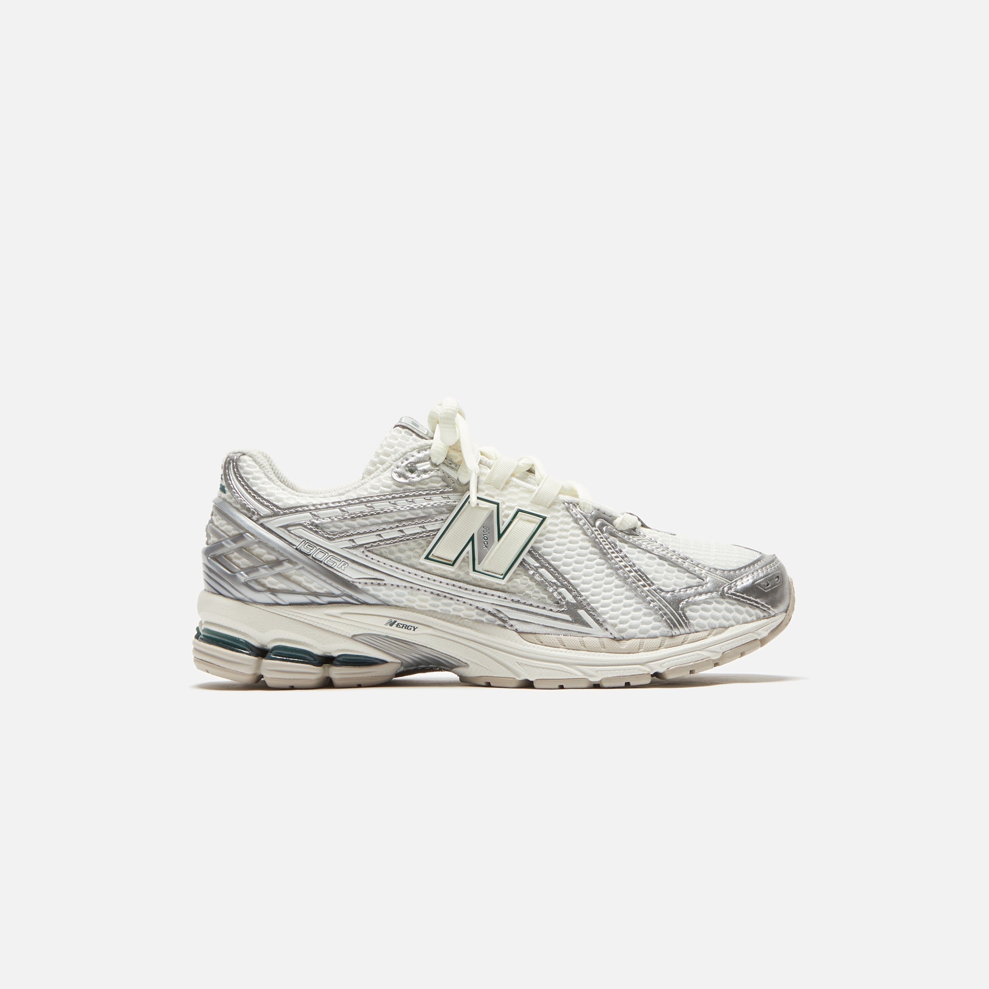 1906r Silver Metallic New balance – Гарантія оригінальності – боковий вид - NEW BALANCE