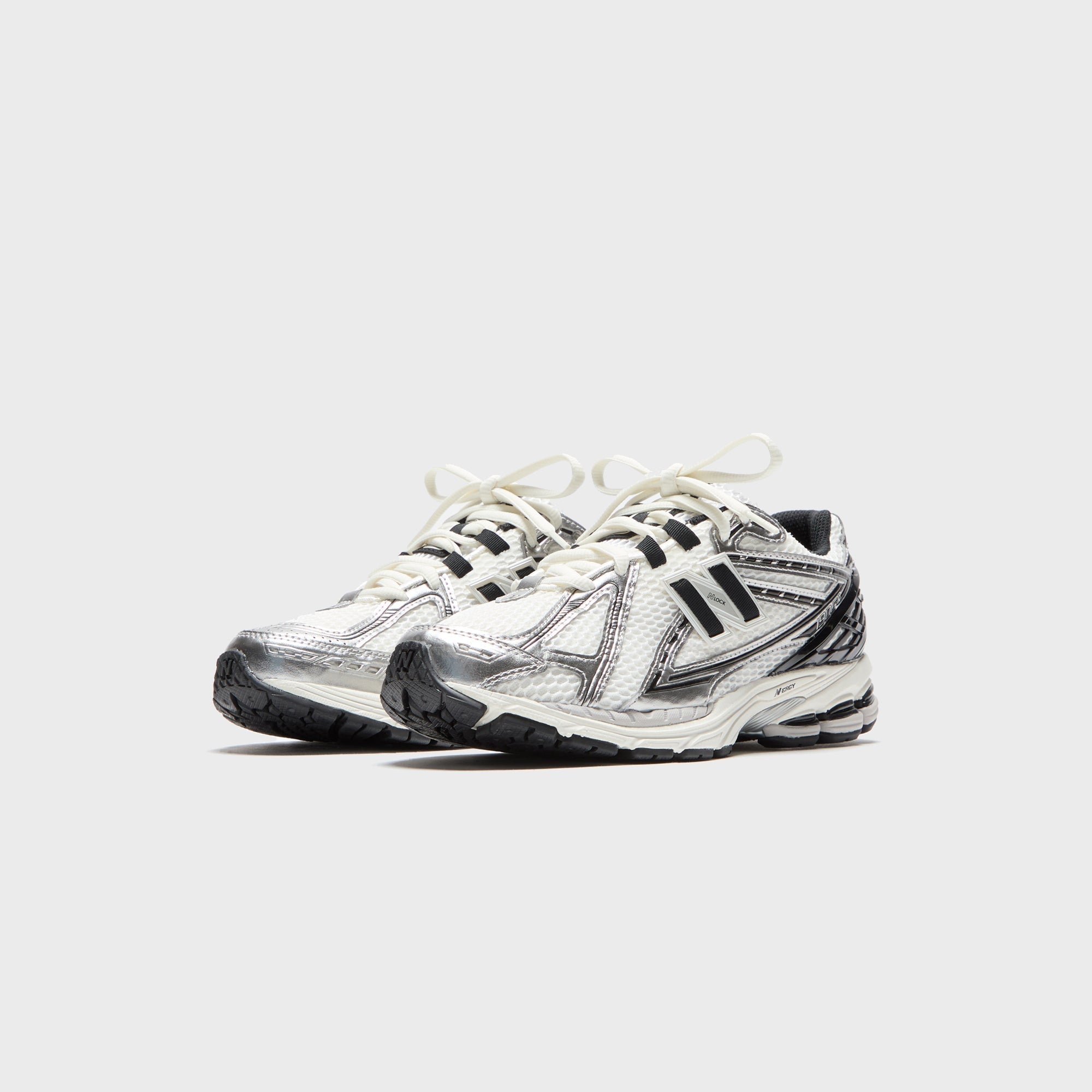 New balance Footwear оригінал | Швидка доставка Україна – вид ззаду