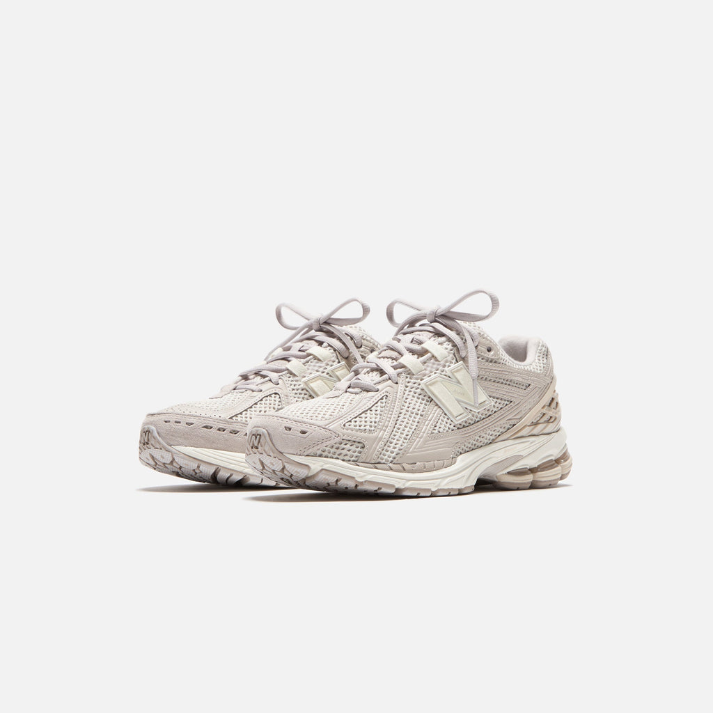 1906r Grey New balance оригінал – Купити в Україні – вид ззаду