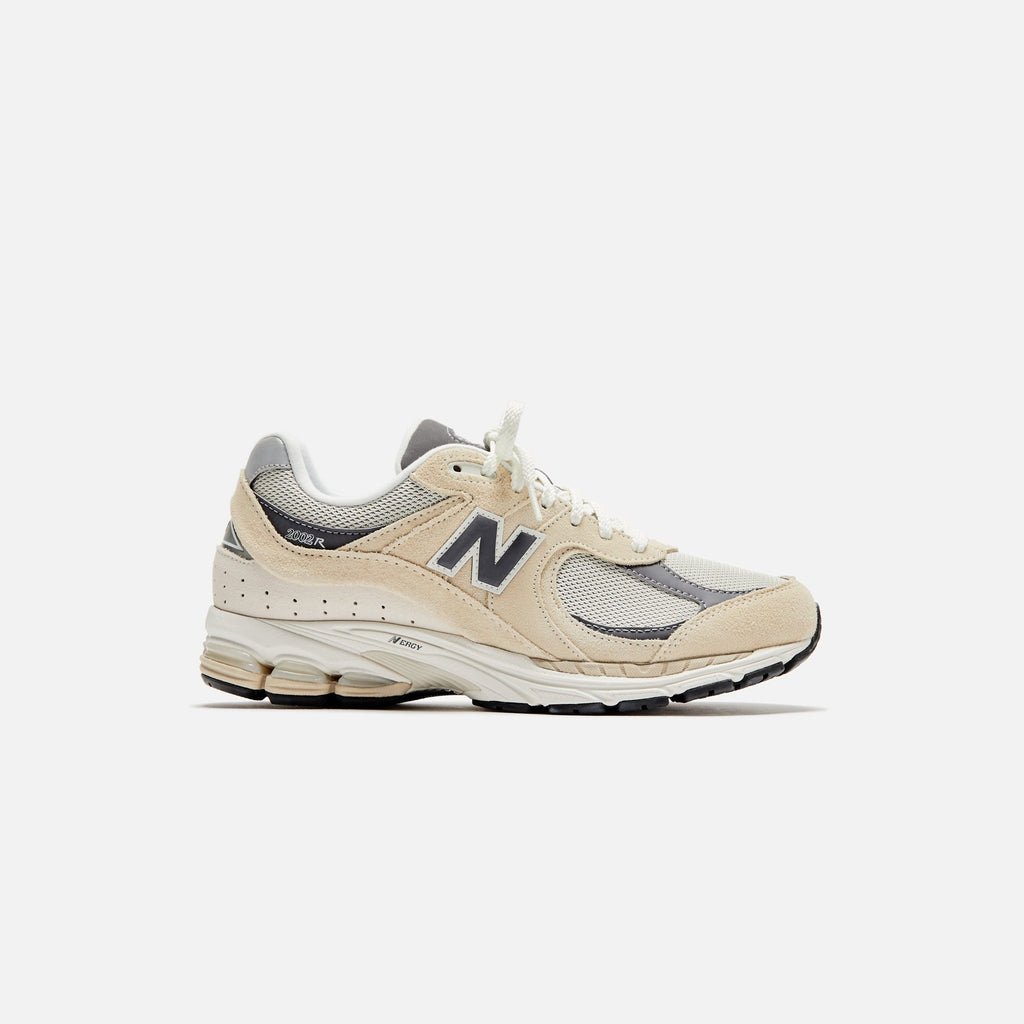 2002r Sandstone New balance – Гарантія оригінальності – боковий вид