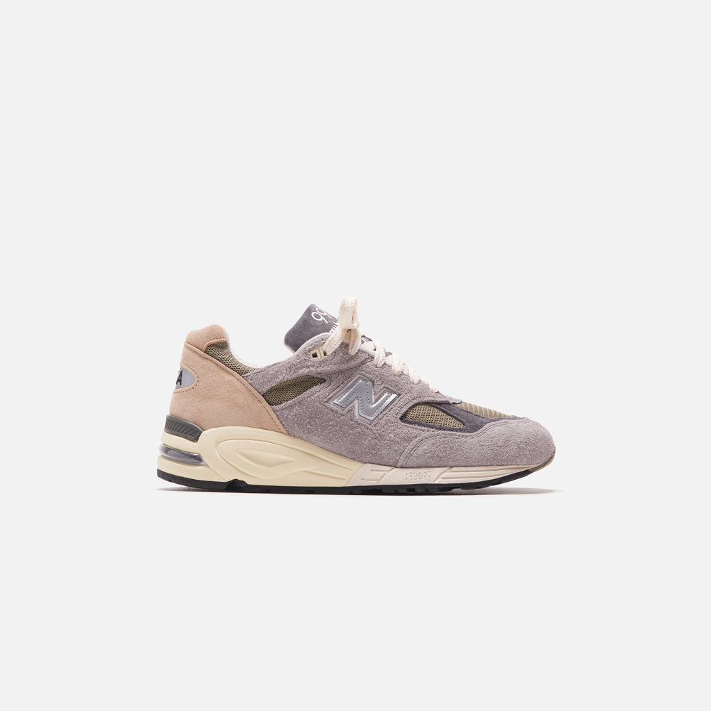 Оригінальна Made In Usa 990td2 Grey New balance – боковий вид