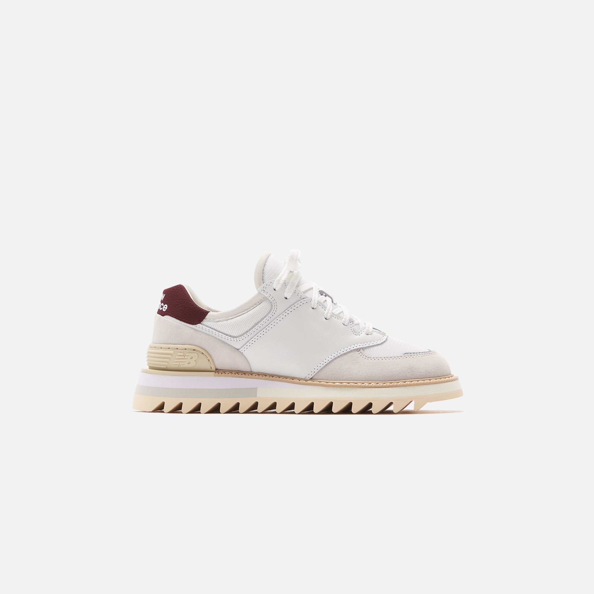 Tokyo Design Studio 574 Trackster White New balance оригінал – Купити в Україні – боковий вид