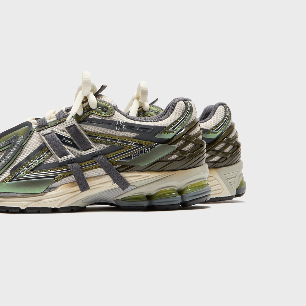 Оригінальна 1906a Olive Juice New balance – детальний вид