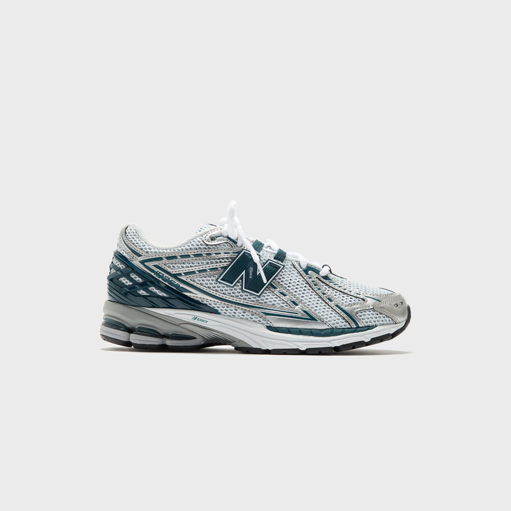 1906r Silver Metallic New balance – Гарантія оригінальності – боковий вид