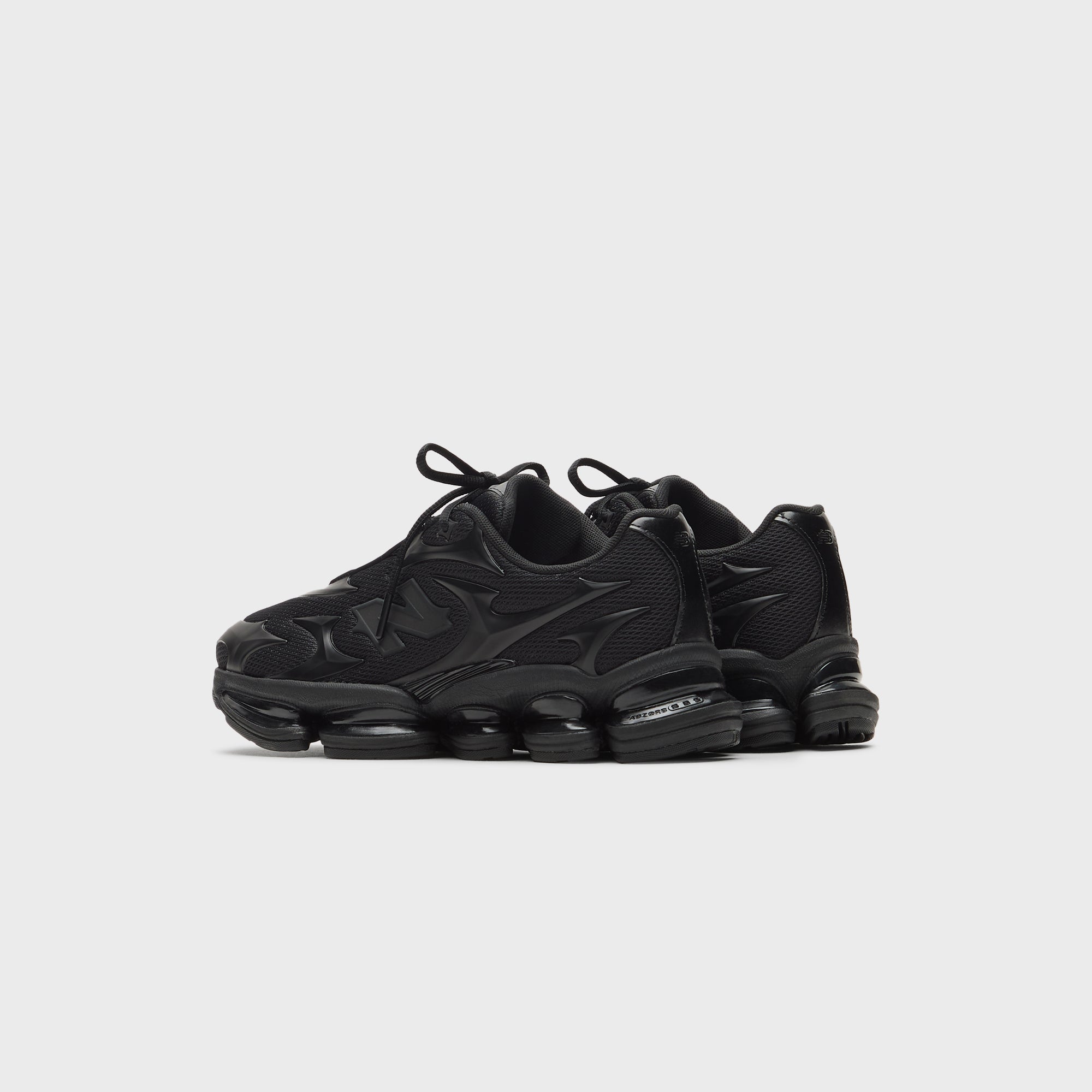 Оригінальна Abzorb 2000 Black Metallic New balance – збільшений вид