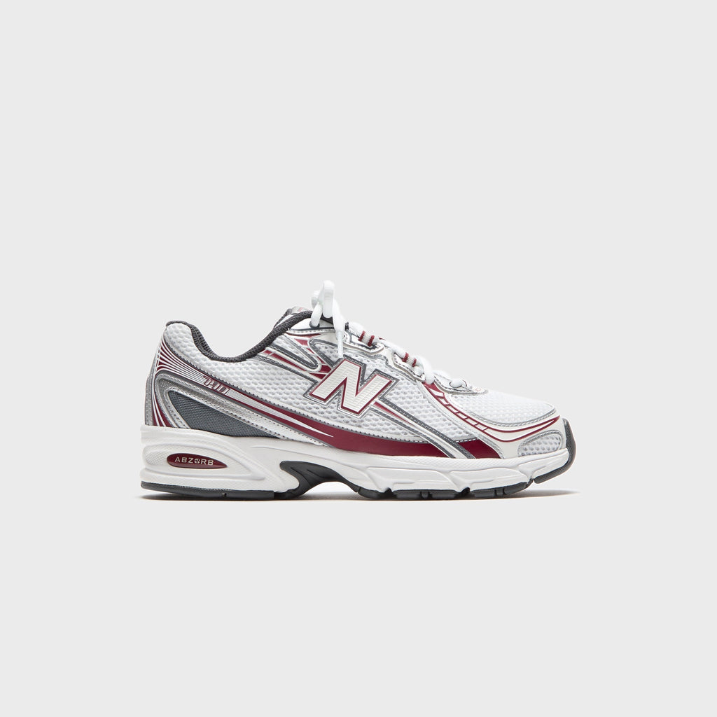 Оригінальна 740 White New balance – боковий вид