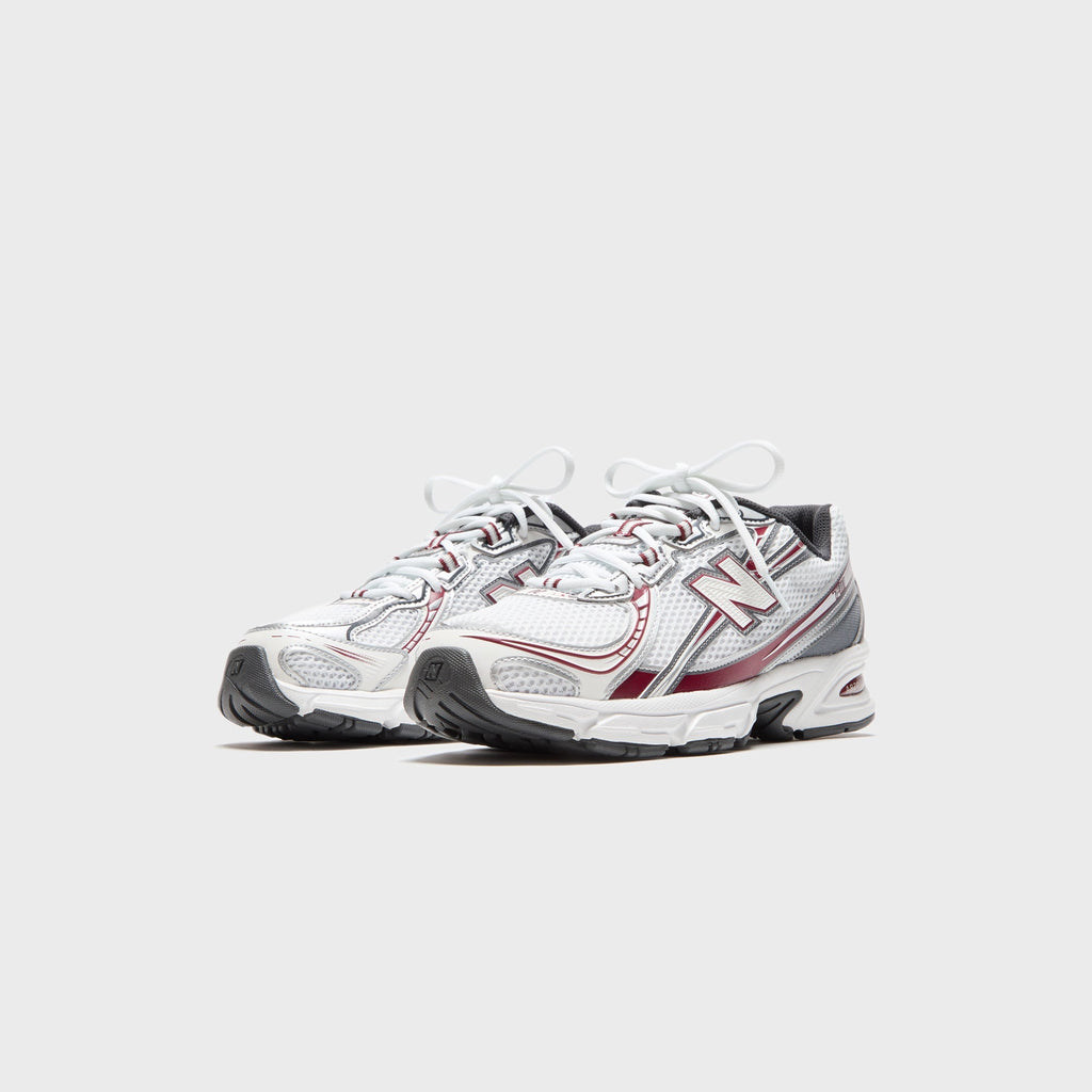 Оригінальна 740 White New balance – вид ззаду