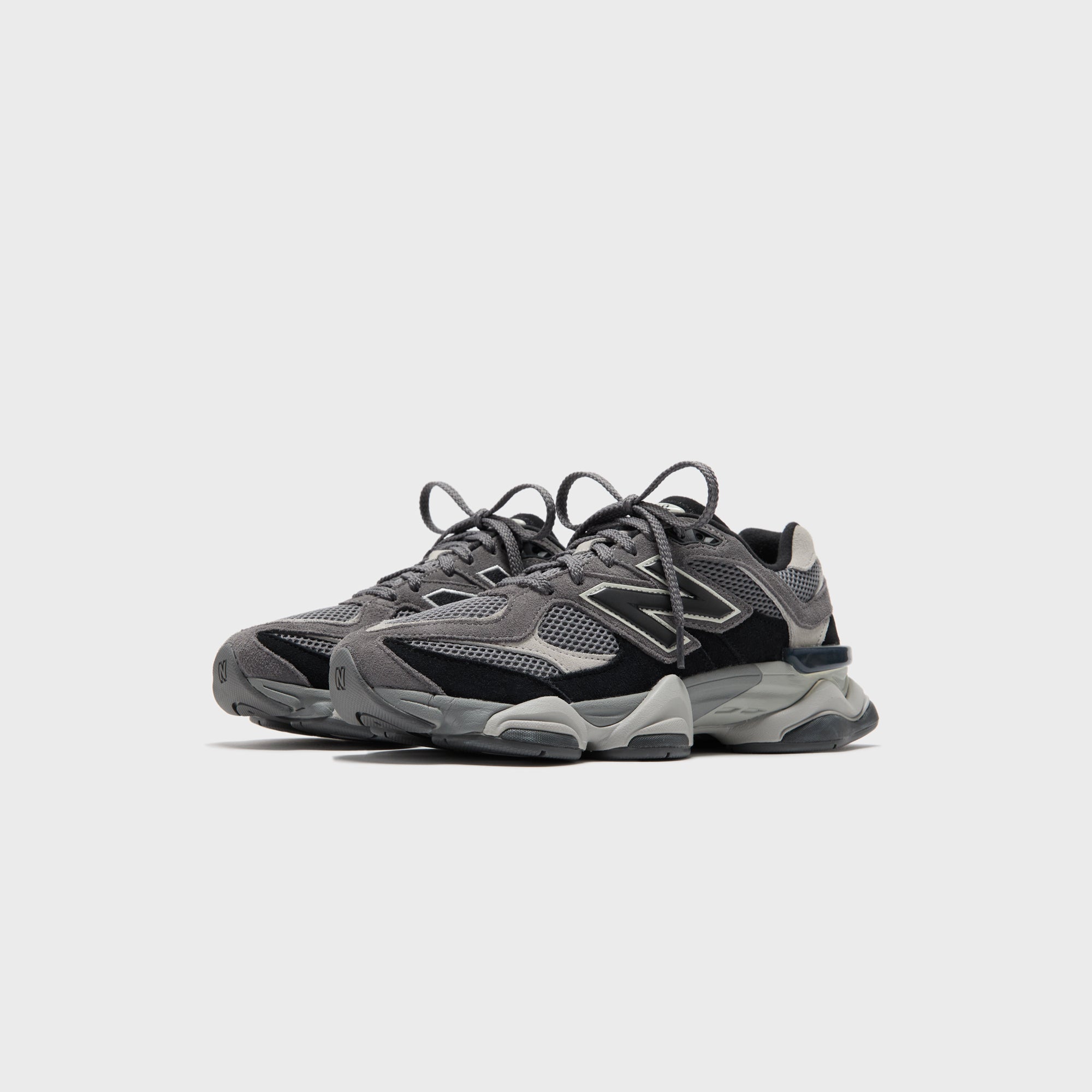 Оригінальна 9060 Black New balance – вид ззаду