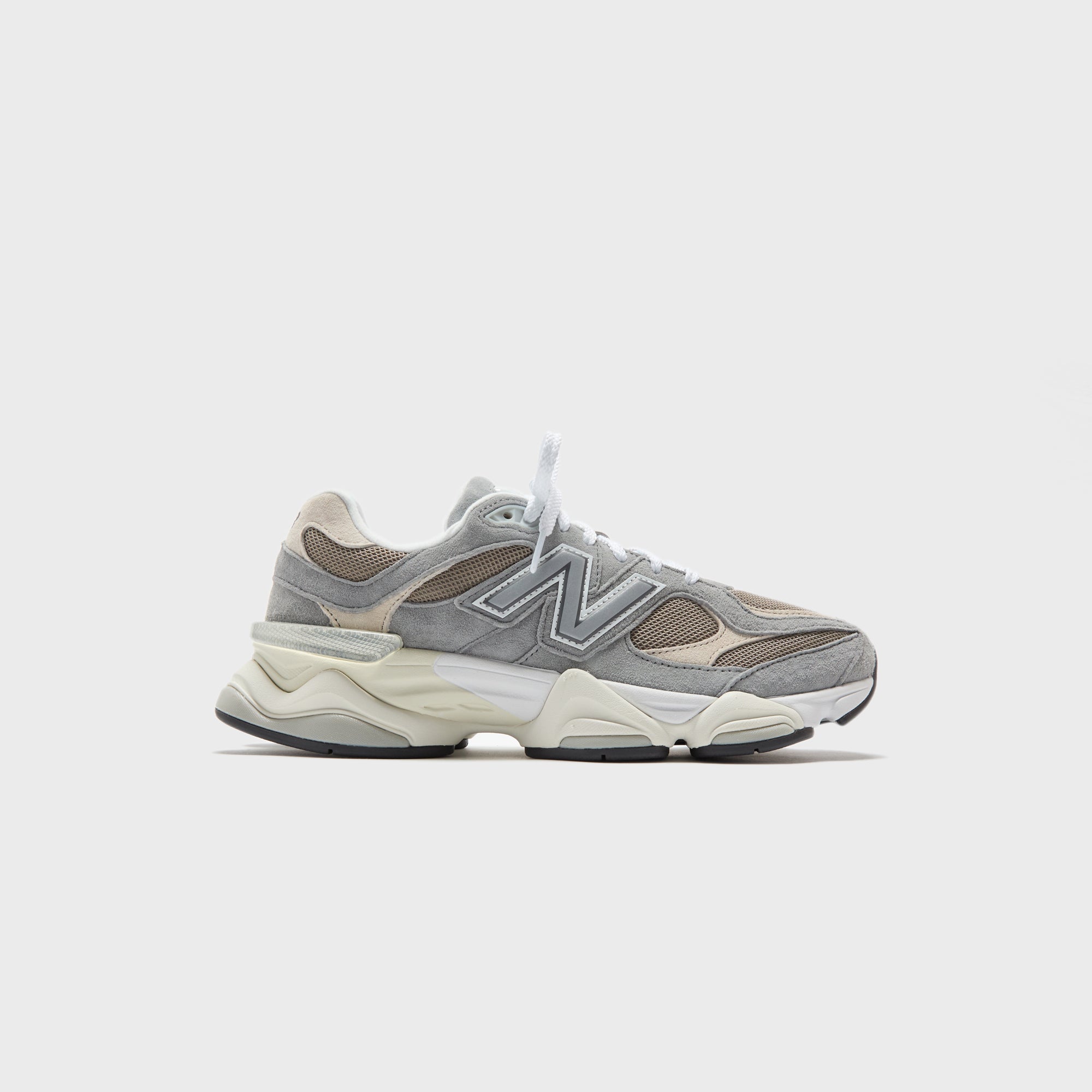 Оригінальна 9060 Slate Grey New balance – боковий вид