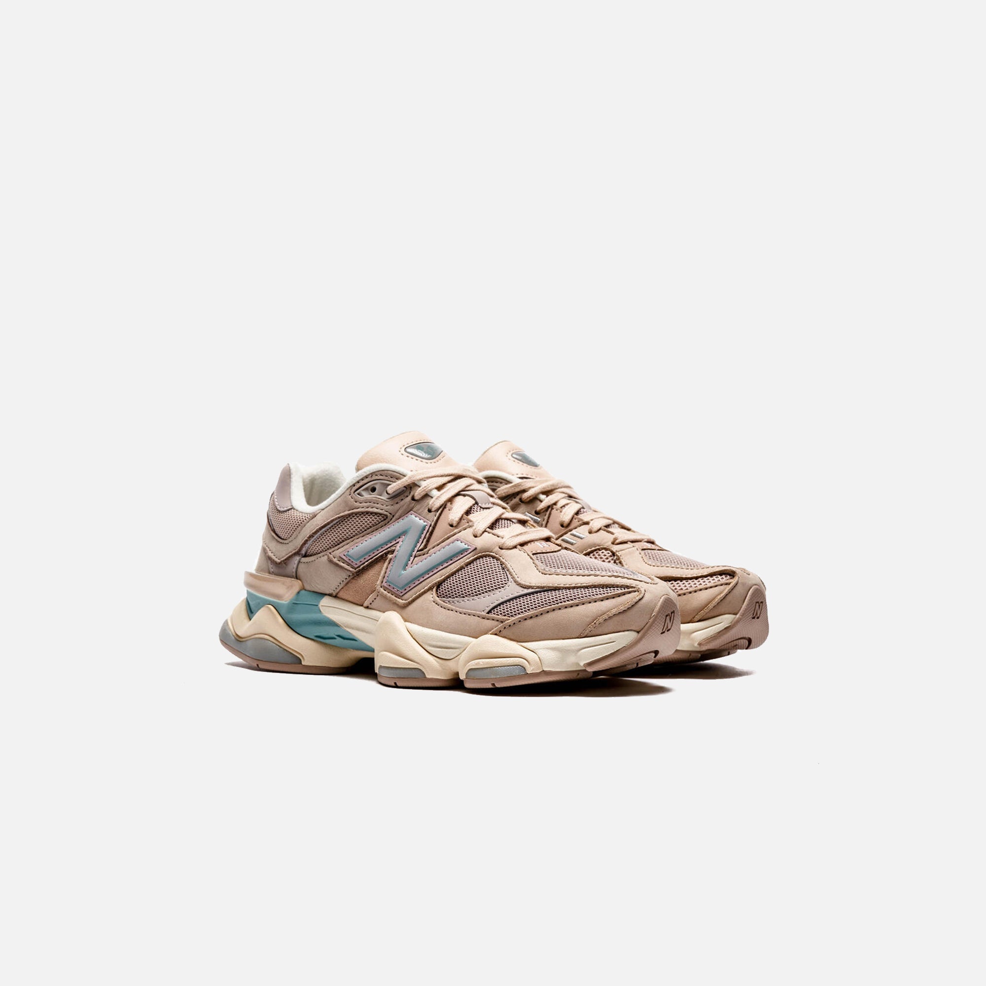 9060 Ivory Cream New balance оригінал – Купити в Україні – вид ззаду