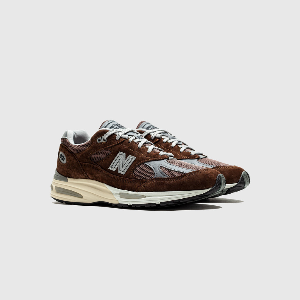 New balance Footwear оригінал | Швидка доставка Україна – вид ззаду