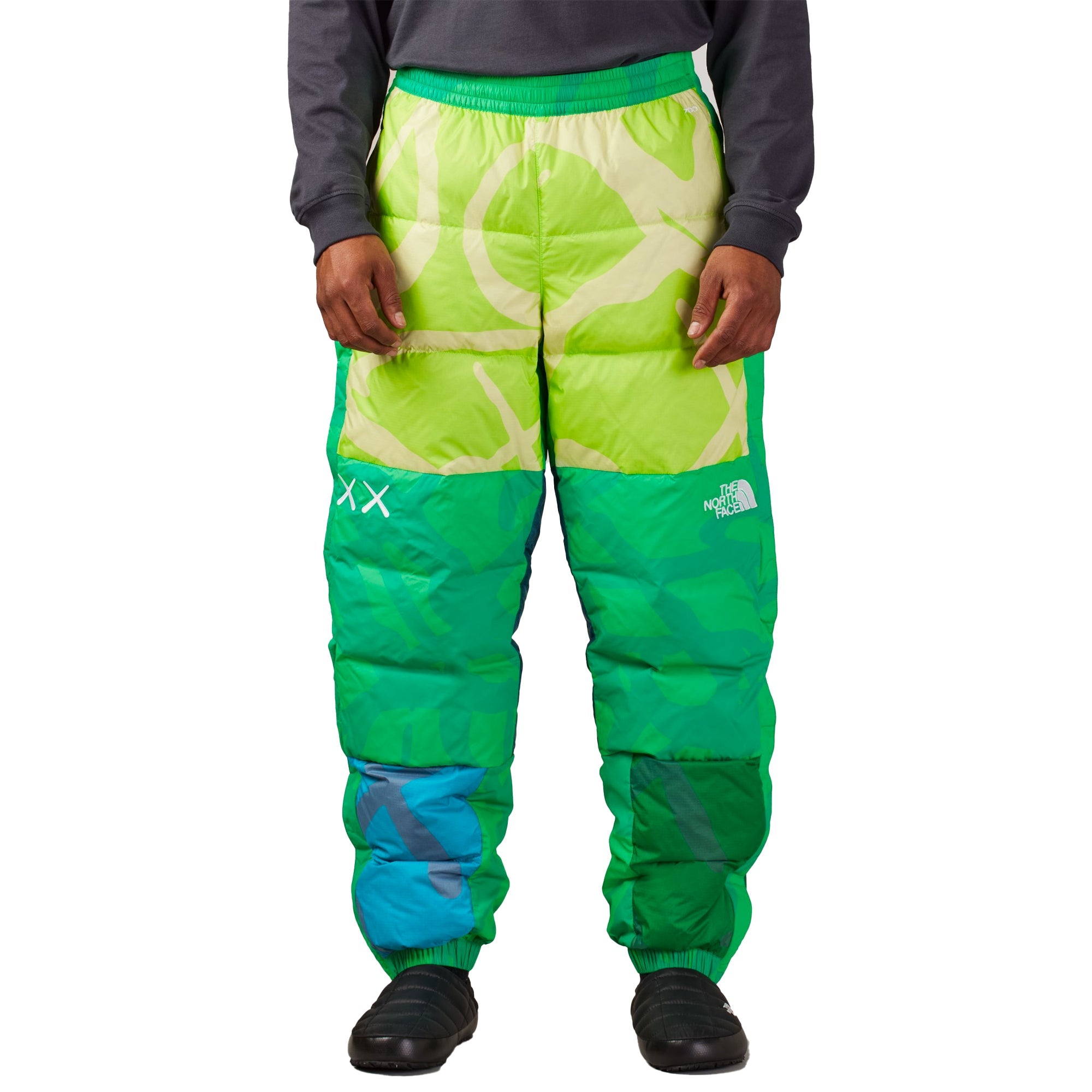Mens XX Kaws Retro 1996 Nuptse Pants Safety Green Nuptse Print The north face оригінал – Купити в Україні – вид ззаду