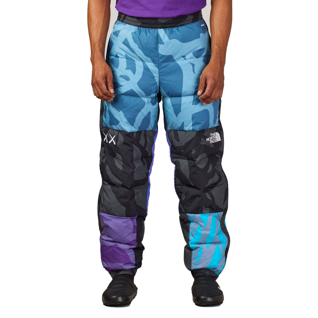Mens XX Kaws Retro 1997 Nuptse Pants Blue Nuptse Print The north face оригінал – Купити в Україні – вид ззаду