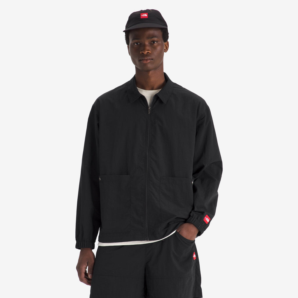 Оригінальна Tnf™ Red Box Nylon Long Sleeve Shirt The north face – боковий вид