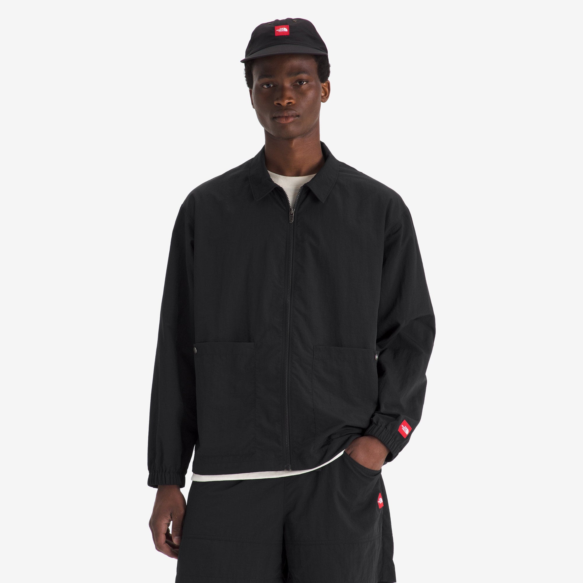 Оригінальна Tnf™ Red Box Nylon Long Sleeve Shirt The north face – боковий вид