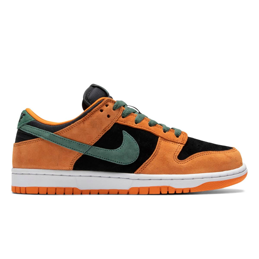 Оригінальна Dunk Low Sp Nike – боковий вид
