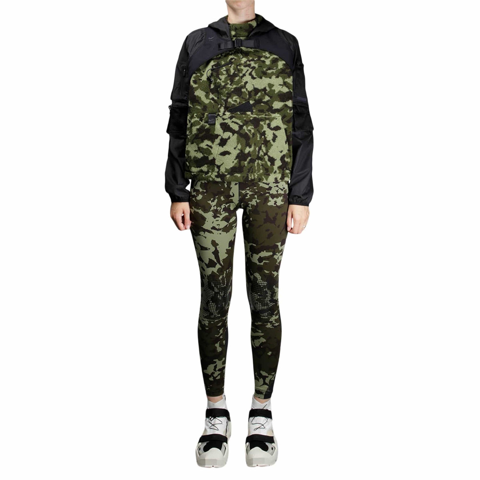 Nike Outerwear оригінал | Швидка доставка Україна – вид ззаду