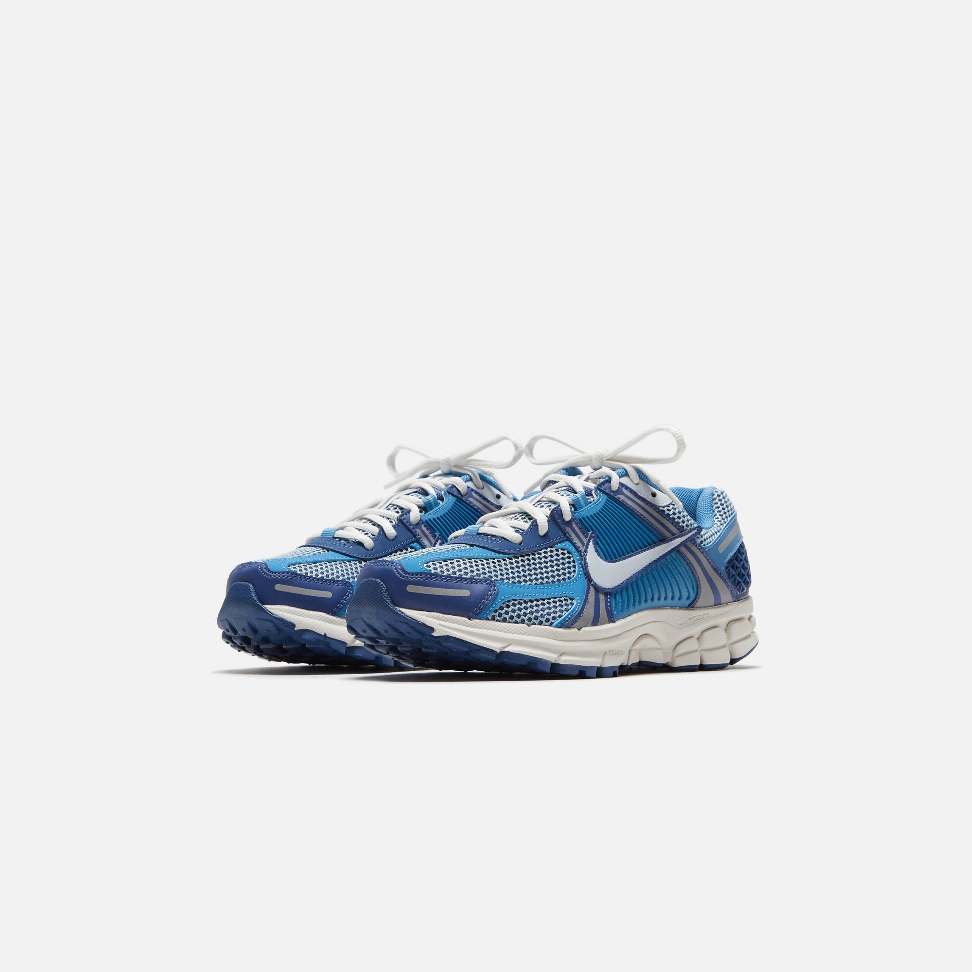 Оригінальна Zoom Vomero 5 Worn Blue Nike – вид ззаду