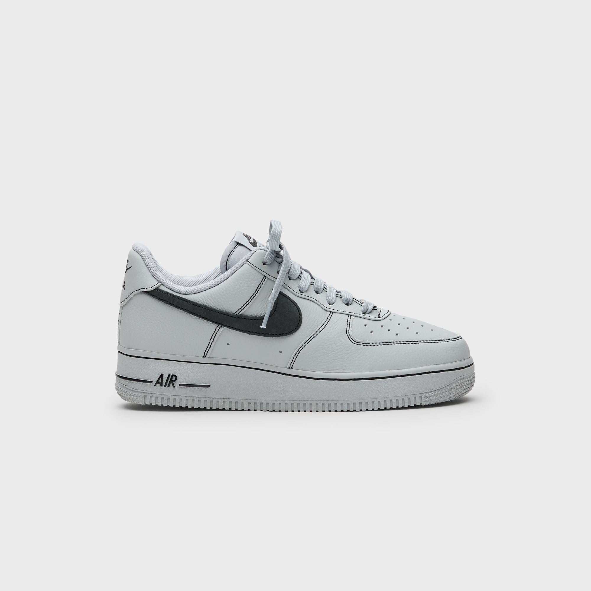 Nike Footwear оригінал | Швидка доставка Україна – боковий вид