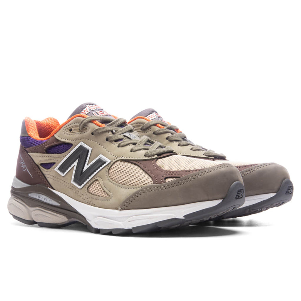 Оригінальна 990v3 New balance – вид ззаду