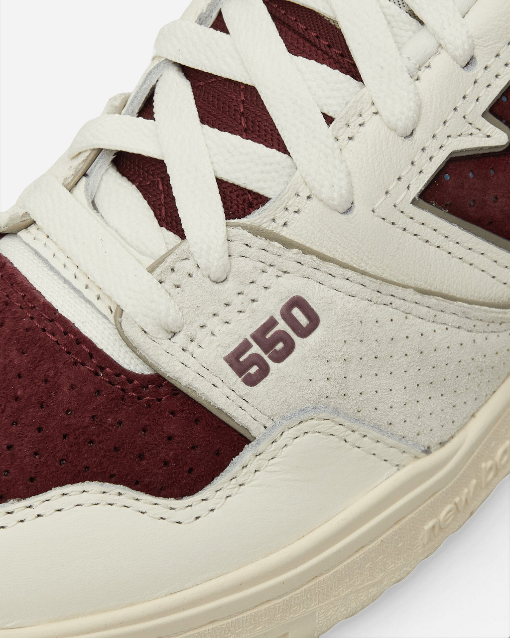 550 Sneakers Sea Salt / Classic Crimson - NEW BALANCE