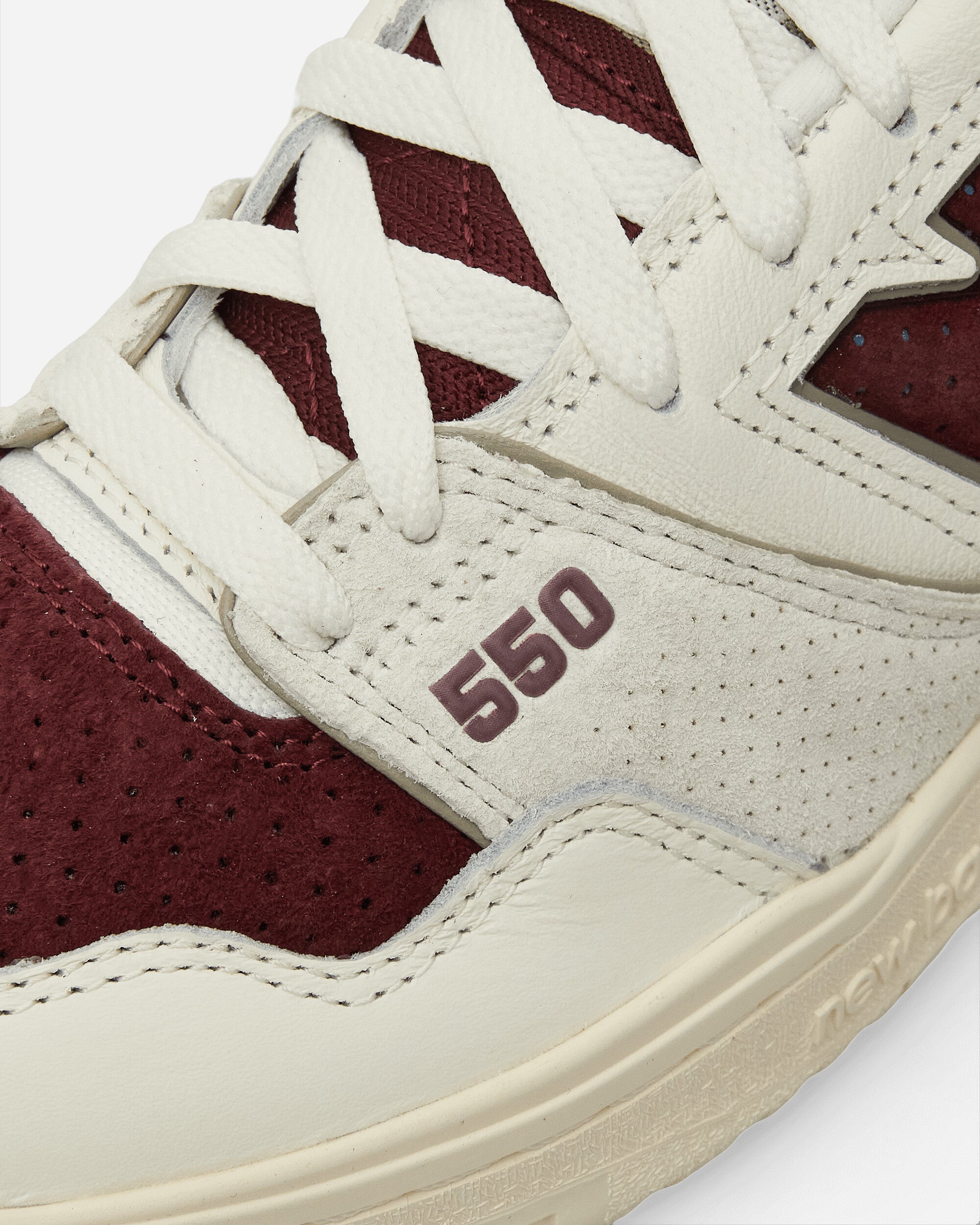 550 Sneakers Sea Salt / Classic Crimson - NEW BALANCE