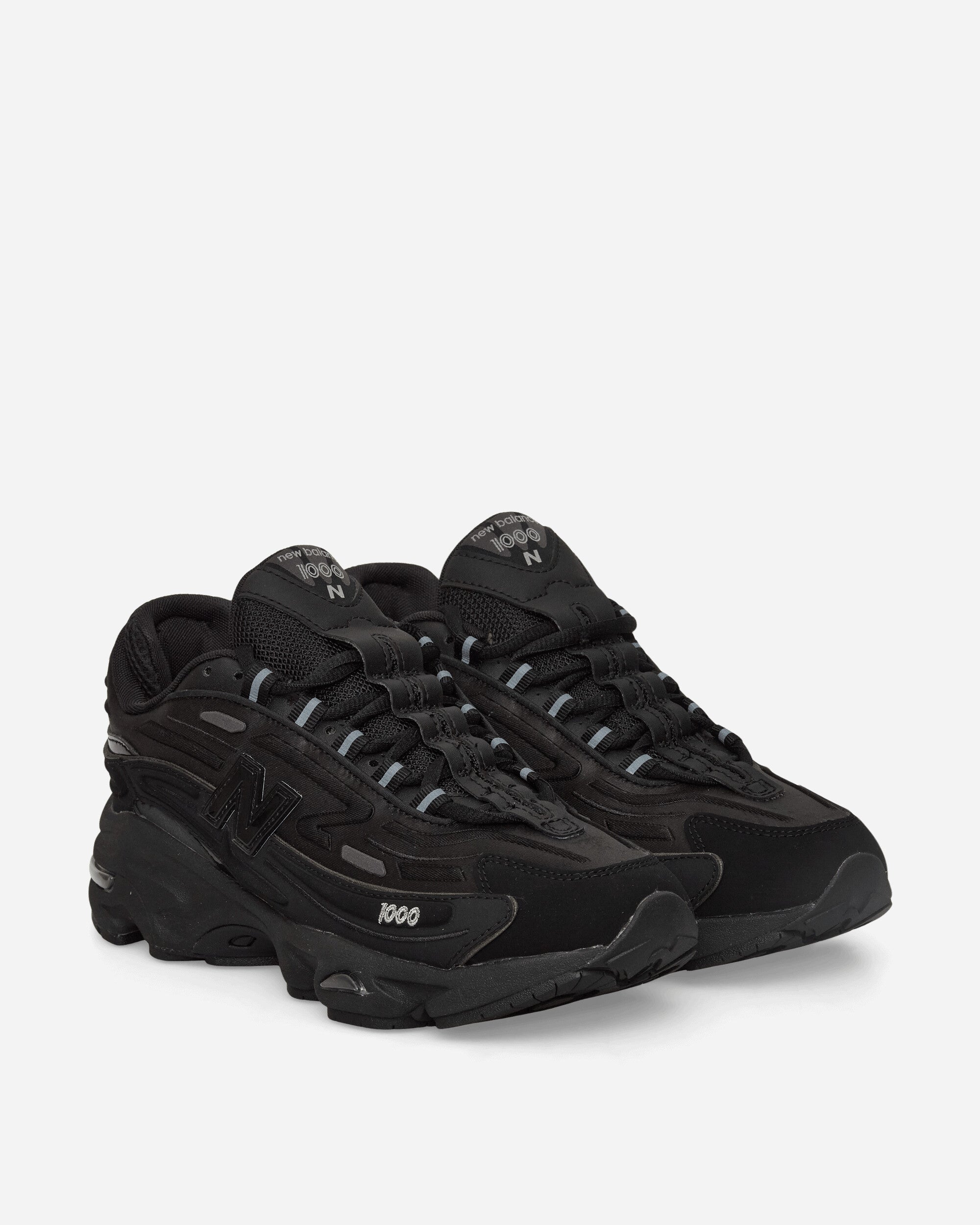 1000d Sneakers Black New balance оригінал – Купити в Україні – вид ззаду