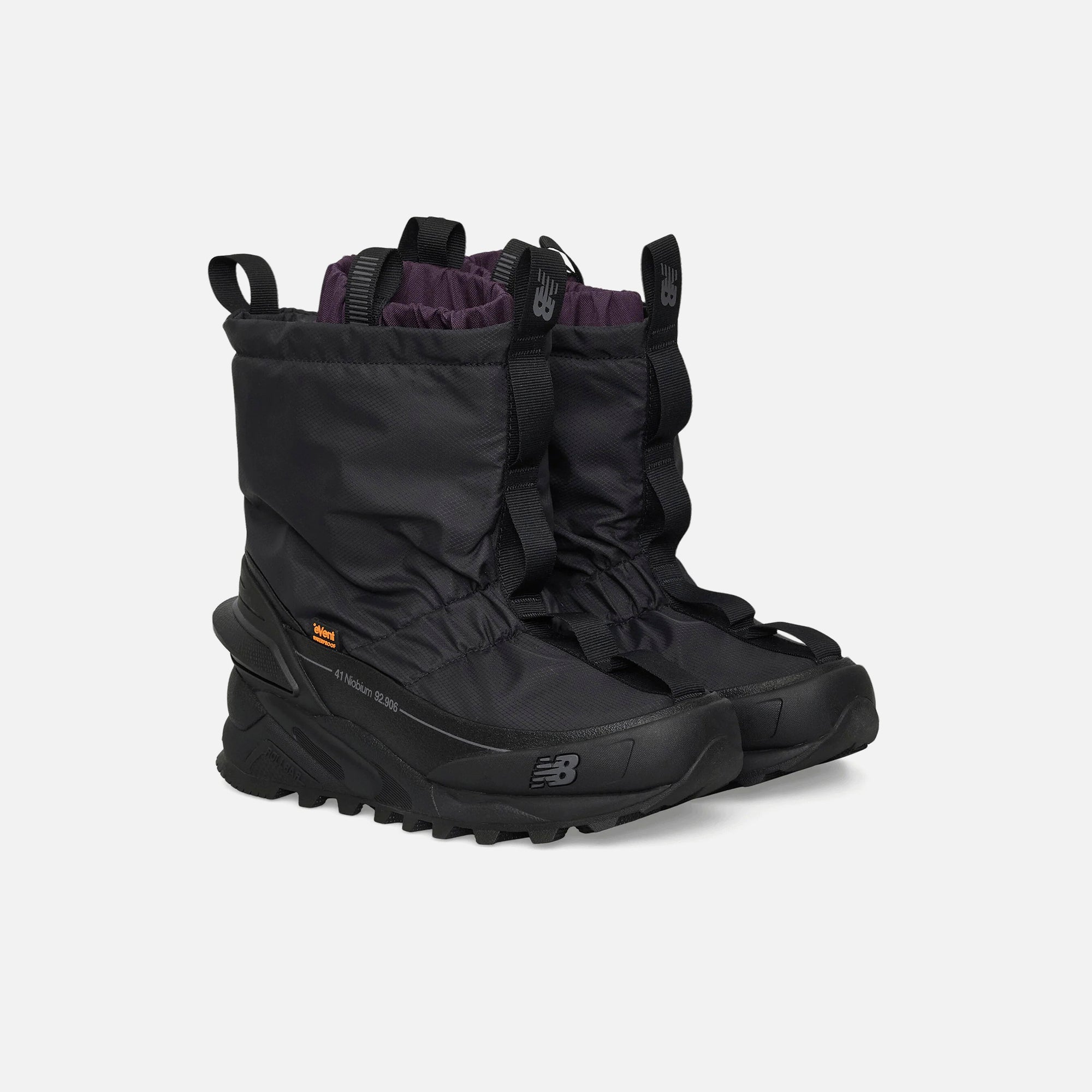 Tokyo Design Studio Niobium C_3 Black New balance оригінал – Купити в Україні – вид ззаду