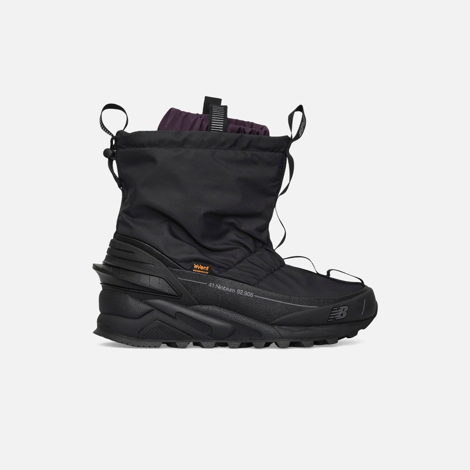Tokyo Design Studio Niobium C_3 Black New balance оригінал – Купити в Україні – боковий вид