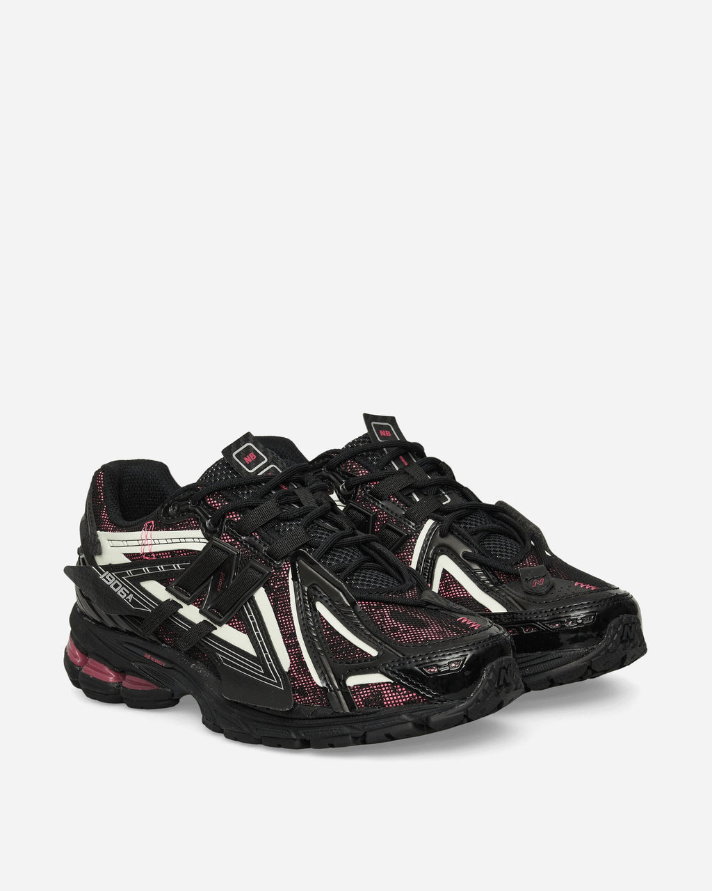 1906A Sneakers Black / Dragon Berry / White - NEW BALANCE
