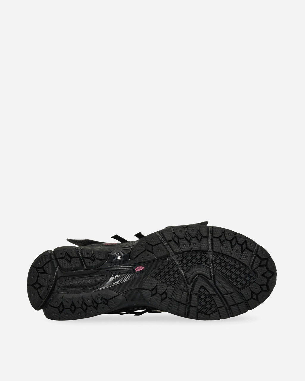 1906A Sneakers Black / Dragon Berry / White - NEW BALANCE