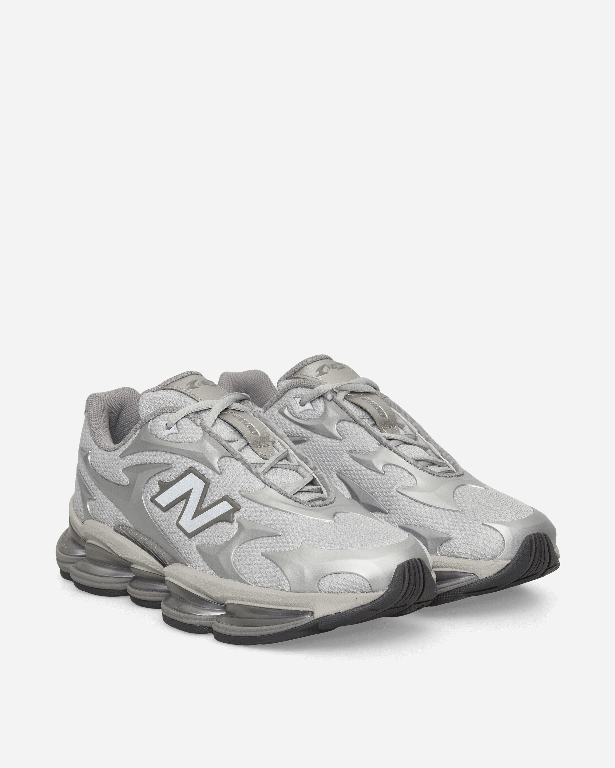 Abzorb 2000 Sneakers Silver Metallic New balance оригінал – Купити в Україні – вид ззаду - NEW BALANCE