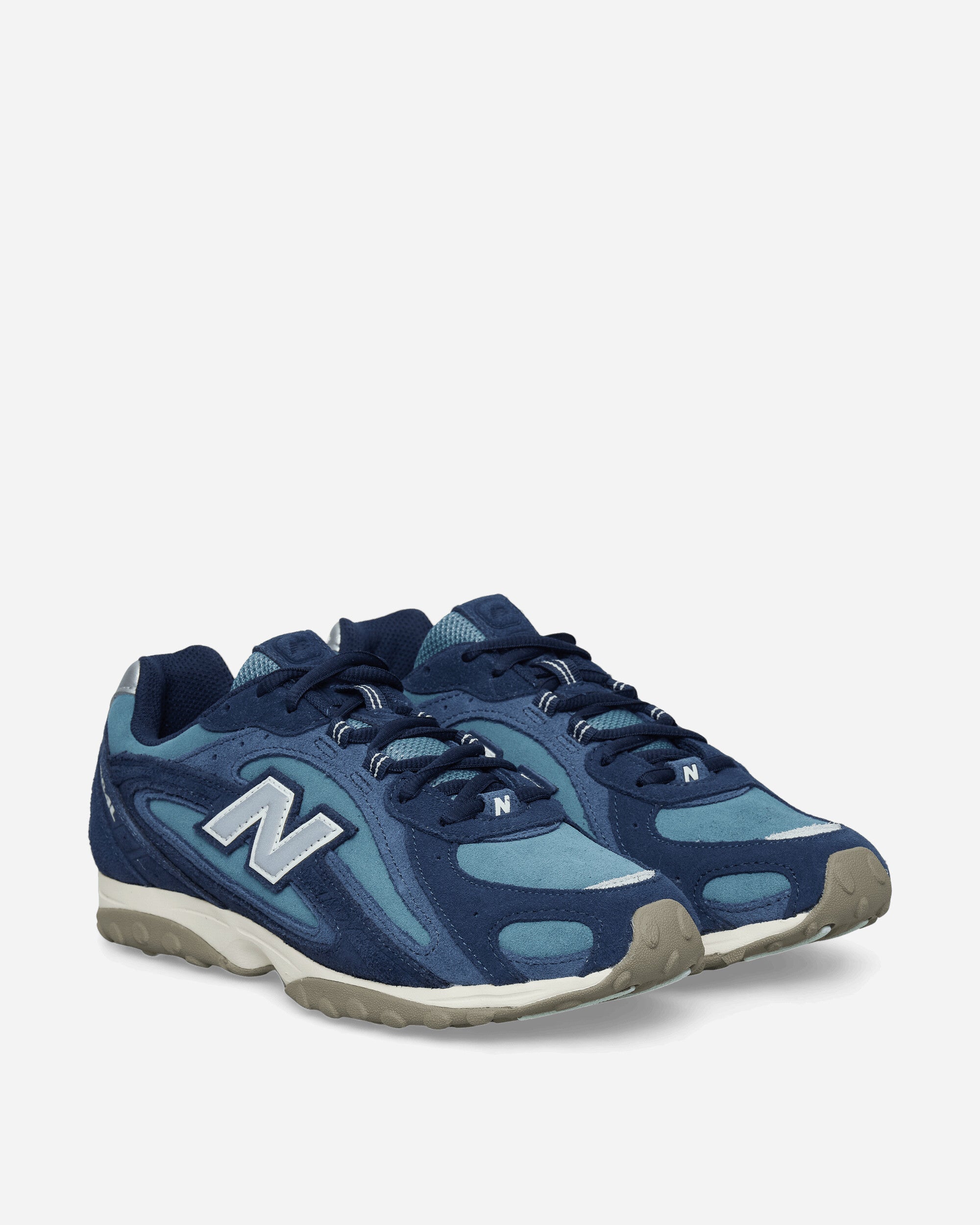 204l Sneakers Navy New balance оригінал – Купити в Україні – вид ззаду