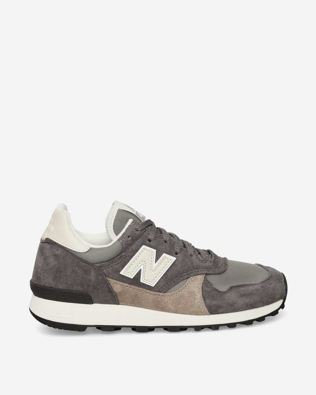 475 Sneakers Castlerock New balance оригінал – Купити в Україні – боковий вид